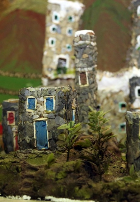 من أعمال الحرفين في مهرجان الباحة للحرفين 1435هـ – إنتاجي